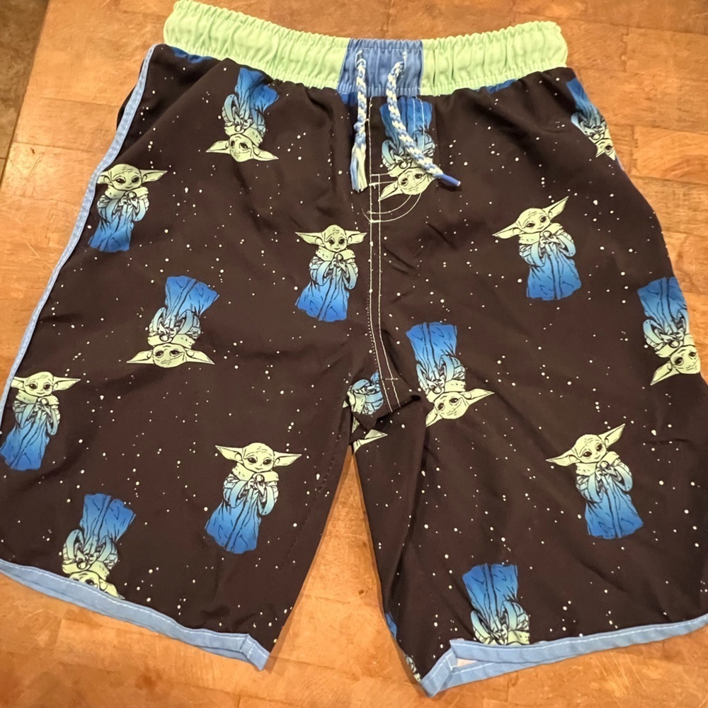Disney Star Wars Youth Boys Sz 10/12 Baby Yoda The Child lined Swim Trunks Black